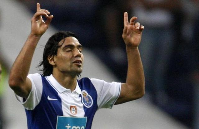 Falcao is buied by FC oproto