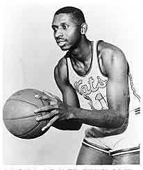 Earl Lloyd joins the NBA