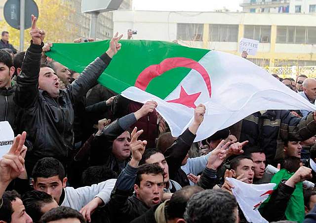 La Redes Sociales como herramienta para la Revolución.