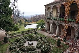 Carlos V se retira al Monasterio de Yuste