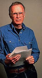 Fortran nace en 1954. Su paternidad se le atribuye a John Backus,