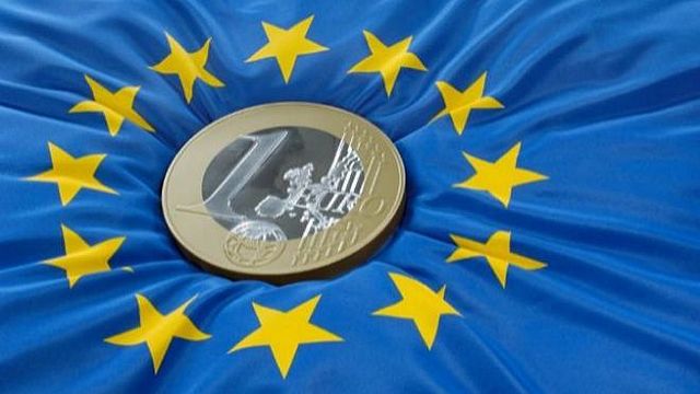 Euro become the legal curreny in 12 countries