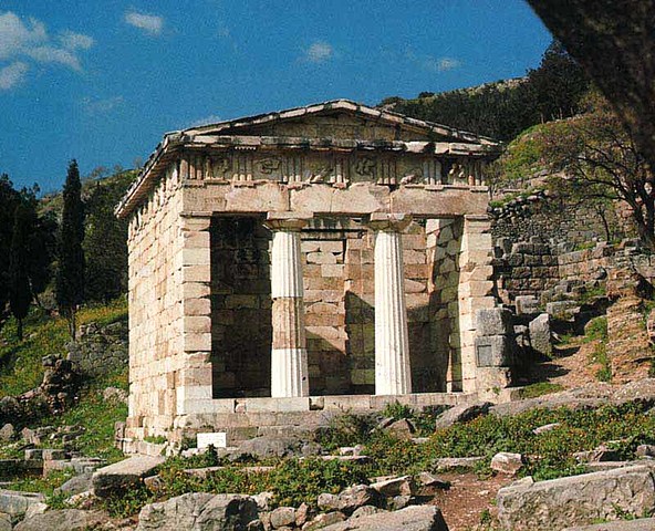 Los Atenienses trataladan los tesoros de Delos a Atenas