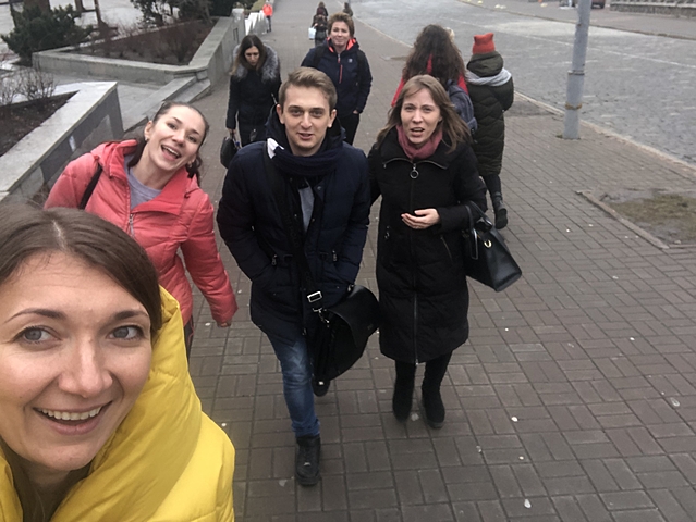 і бігали разом після допомоги іншим