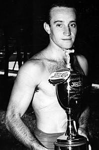 EL CLAVADISTA JOAQUÍN CAPILLA RECIBE BRONCE