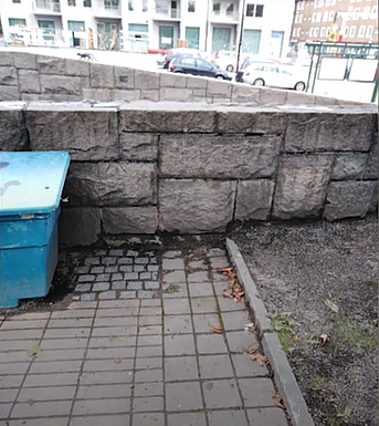 Marianne Bodin förlöser kvinna på torget...