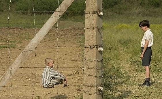 Bruno gaat op ontdekkingsreis en ontmoet Shmuel