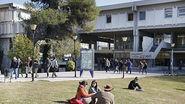 Carrera universitaria (ADE)