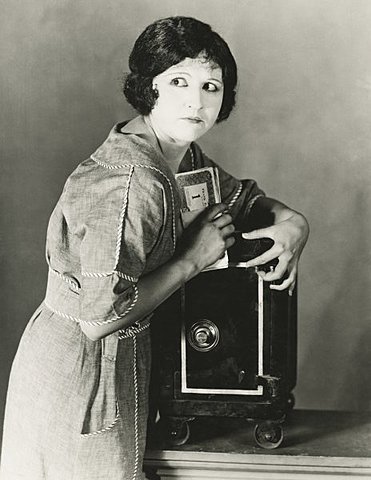 Jack and Alex steal money