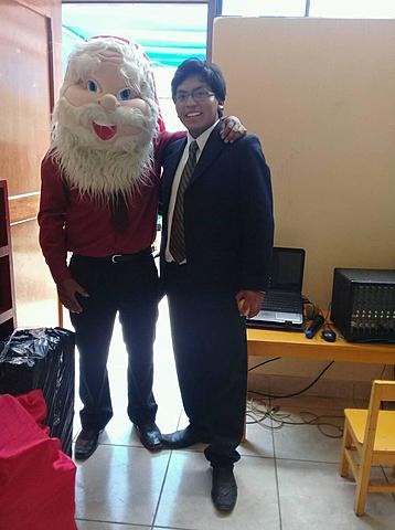 PROFESOR DE MUSICA EN EL JARDIN