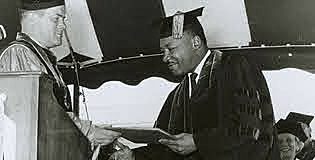 JUN 21, 1948 Graduación