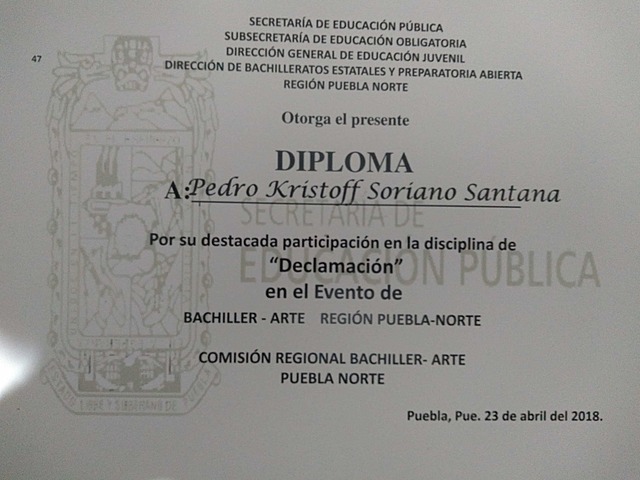 Participe en un evento de declamación regional