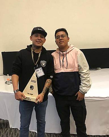 Concurso de barbería con mi hermano