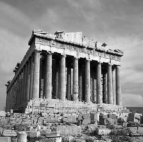 Comença la construcció del Partenon