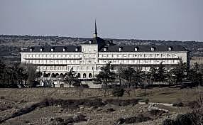 Obtención del grado de bachiller en Cánones a la Universidad de Ávila