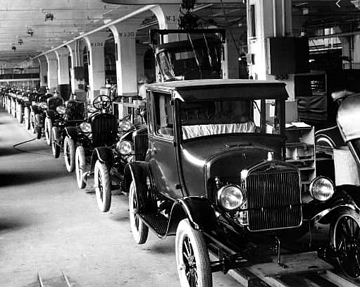 LINEA DE ENSAMBLE HENRY FORD