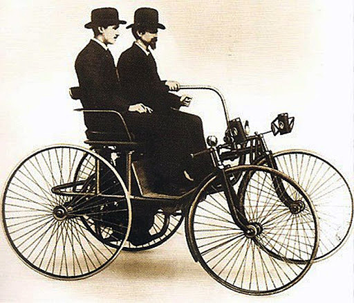 Primer automóvil ( Daimler y Maybatch)