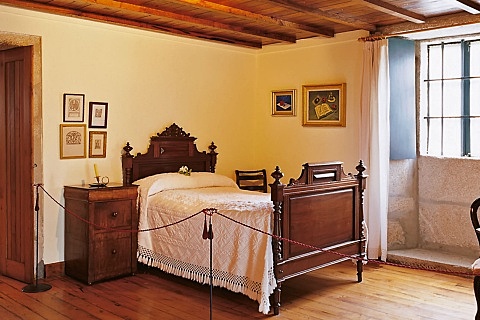 Fundación y museo de Rosalía de castro