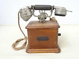 Le premier téléphone