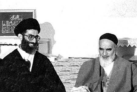 Jomeini sube al poder