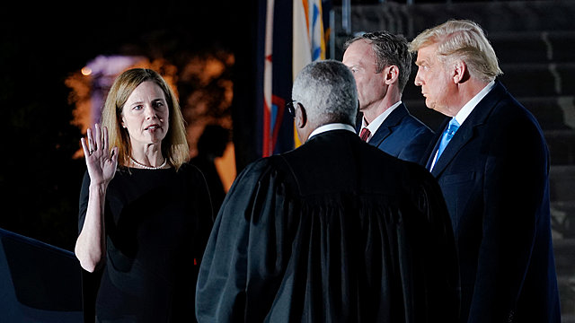 The&nbsp;Senate&nbsp;confirms&nbsp;Amy Coney Barrett&nbsp;as a Supreme Court associate justice, 52–48.