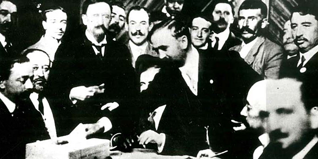 Díaz se reeligió para el mandato