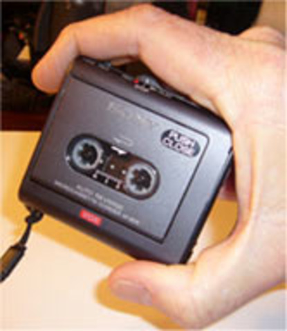 Phillips introduces a digital audio tape recorder (DAT) using a digital casette