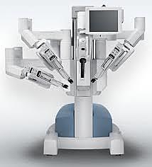 Le premier robot  chiurgical