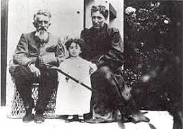 José María pereda contrae matrimonio.