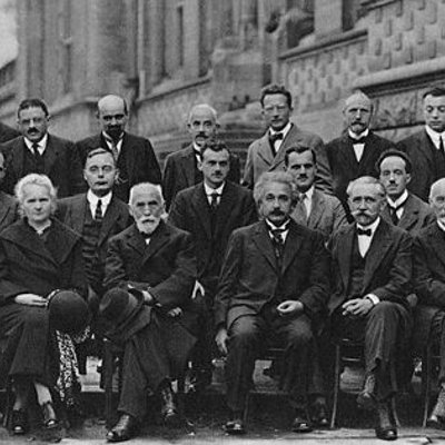 Timeline: Com'è nata la fisica quantistica?