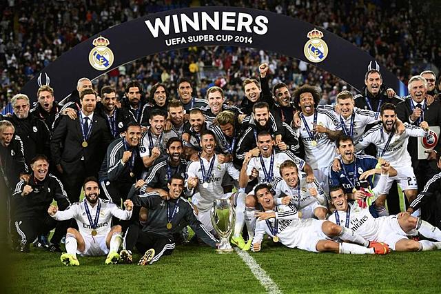 Campeón “Supercopa de la UEFA”