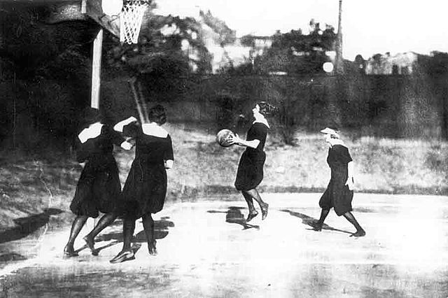 El primer campeonato femenil de Basquetbol.
