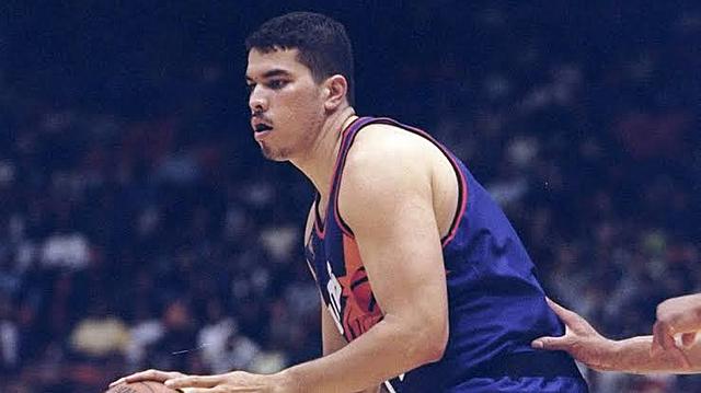 Primer mexicano en jugar en la NBA