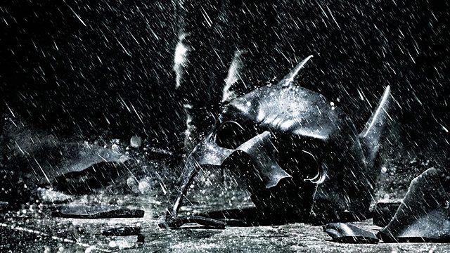 EL CABALLERO OSCURO: LA LEYENDA RENACE