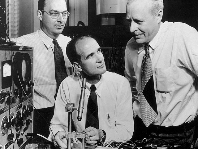 Le transistor par John Bardeen, Walter Brattain et William Shockley