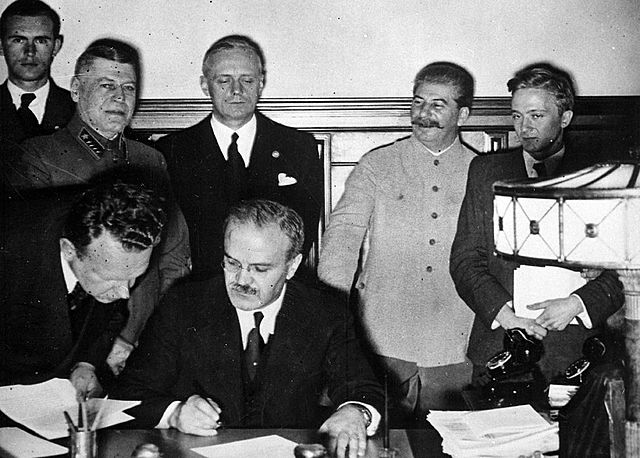Pact Signing between Germany and Russia