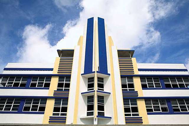 Anton Skislewicz: Breakwater Hotel