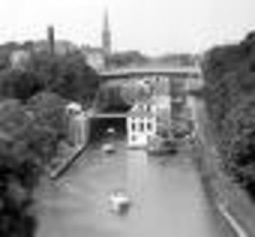 Erie Canal begins