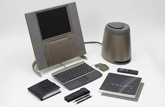 20th Anniversary Macintosh