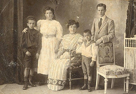 Nacimiento y familia