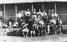 Gandhi creats the Tolstoy Farm