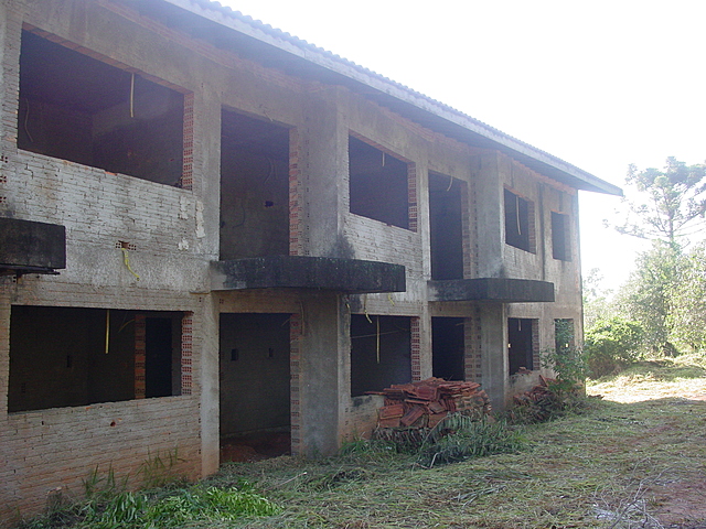Demolição do prédio Lar São Gabriel