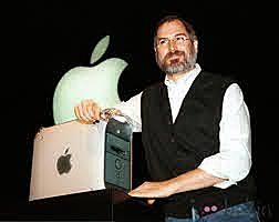 Steve Jobs Apple-ra itzuli zen.