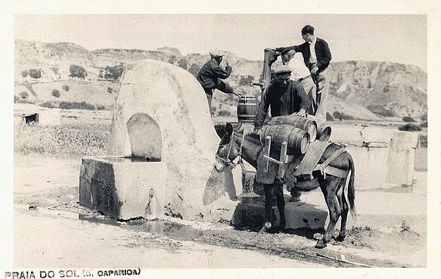 Construção do Poço ou Fonte da Bomba.
