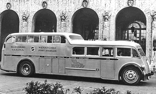 Desplaza al ferrocarril el transporte automotor.