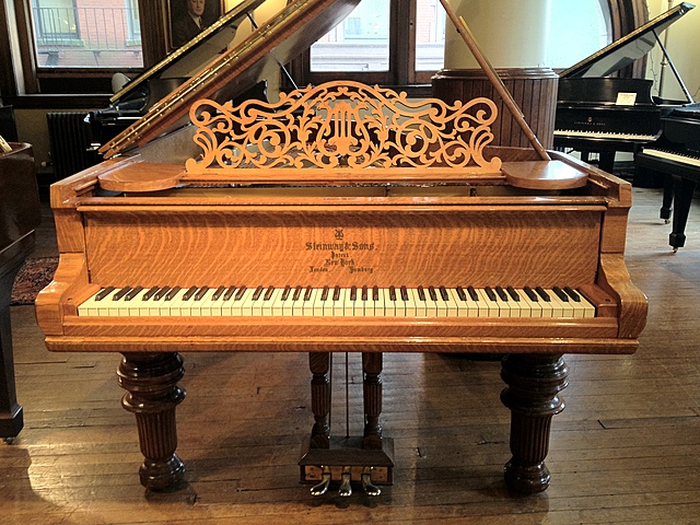 Начало истории