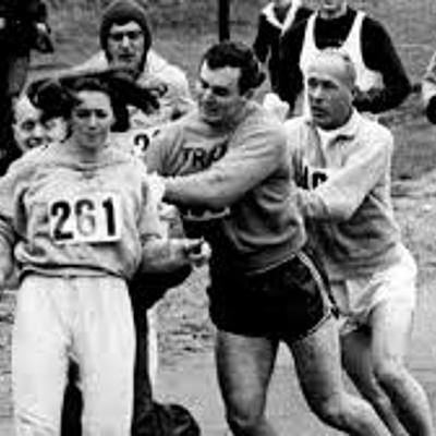 Timeline: DONES EN L'ESPORT