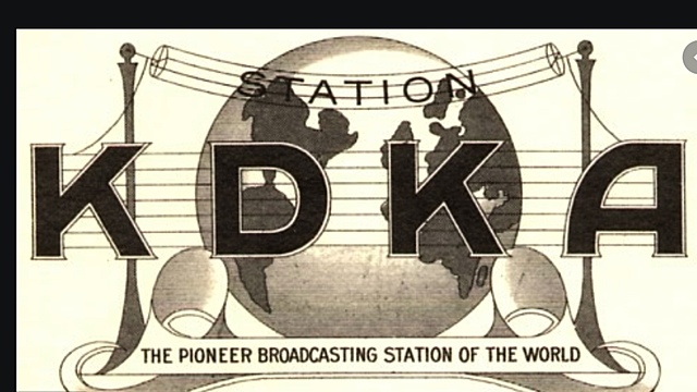 KDKA goes on the air from Pittsburgh