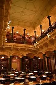 Fundó la Biblioteca Nacional de Maestros