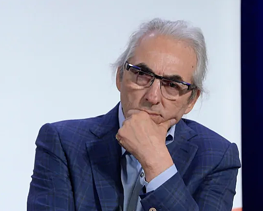 Phil Fontaine demands that the Catholic church acknowledge the physical and sexual abuse suffered by students at residential schools.